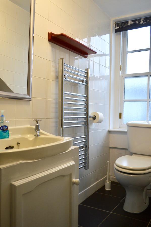Central 1 Bedroom Apartment Sleeps 2 EDI Exterior photo