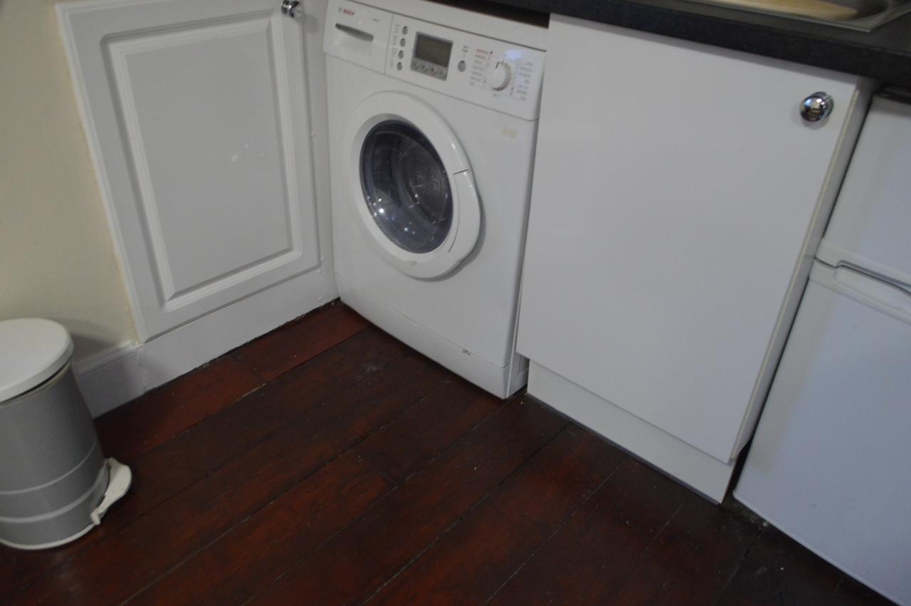 Central 1 Bedroom Apartment Sleeps 2 EDI Exterior photo